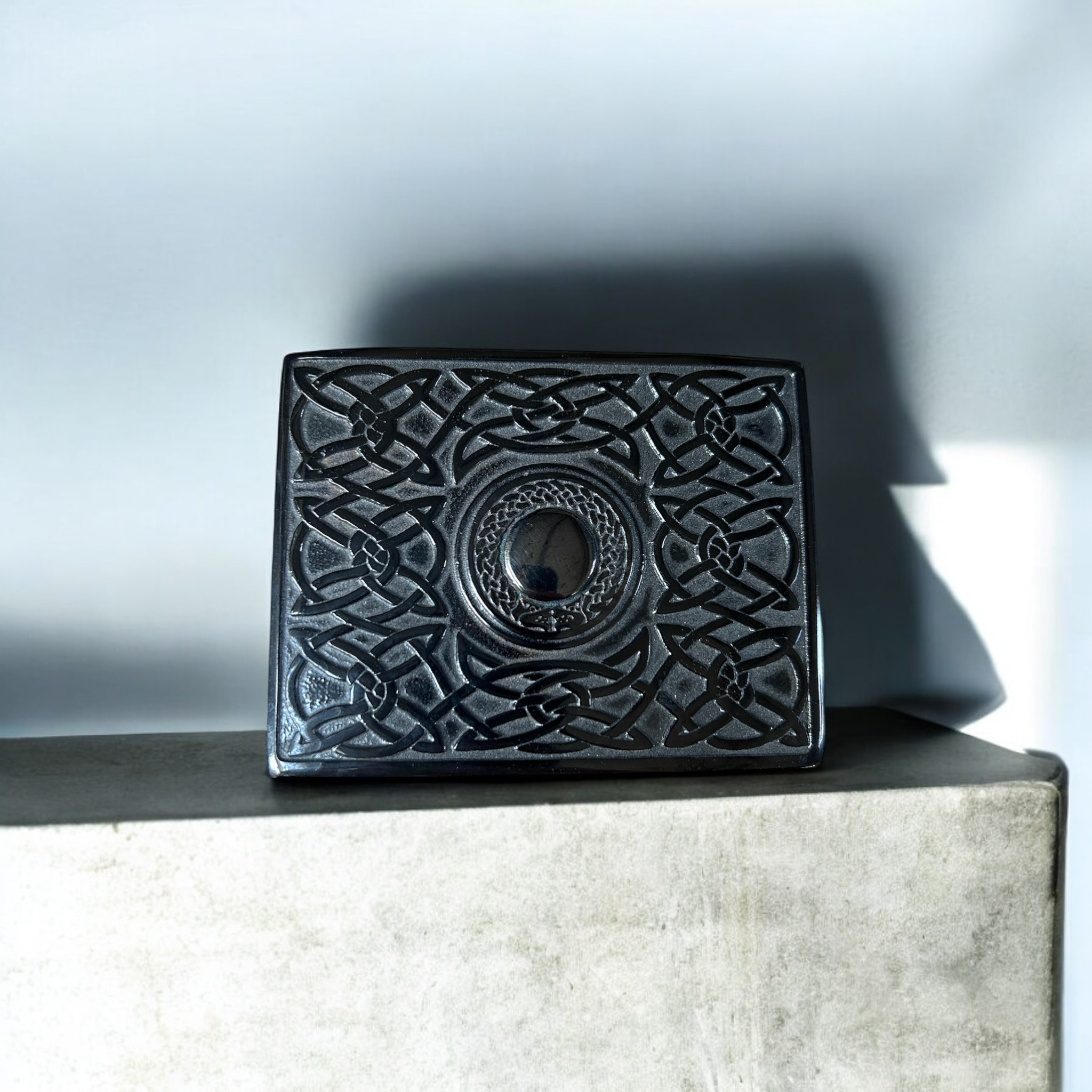 Celtic kilt belt buckle black