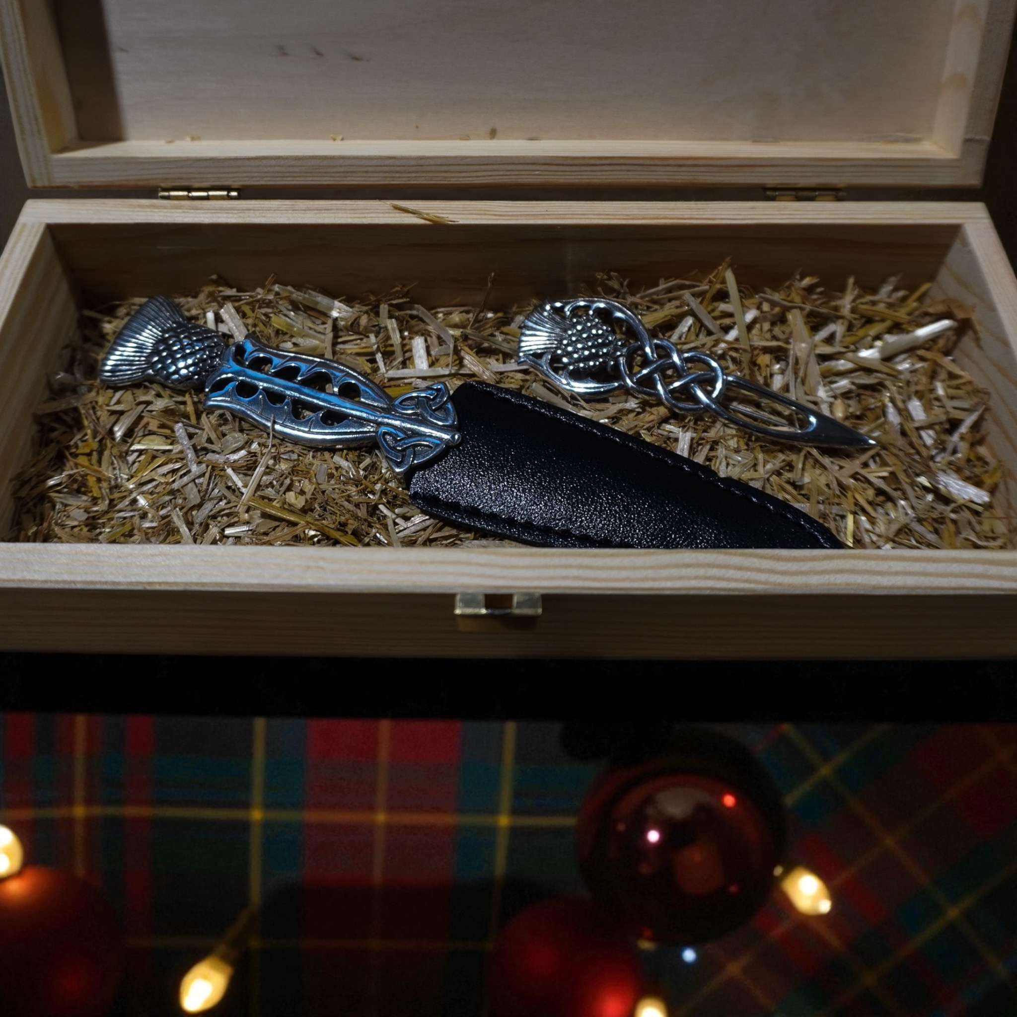 Thistle Sgian Dubh Gift Set