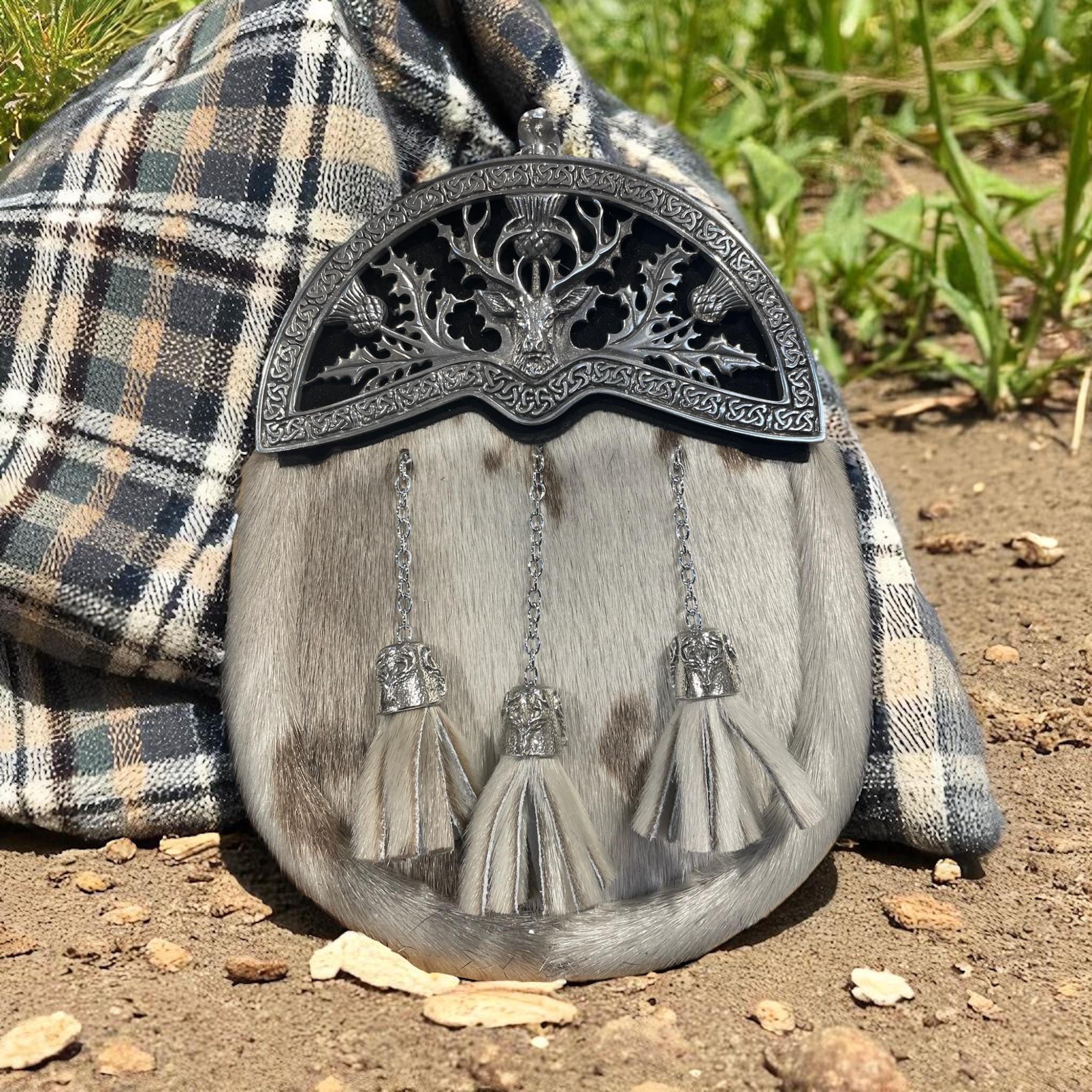 Light Grey Seal Stag Dress Sporran 