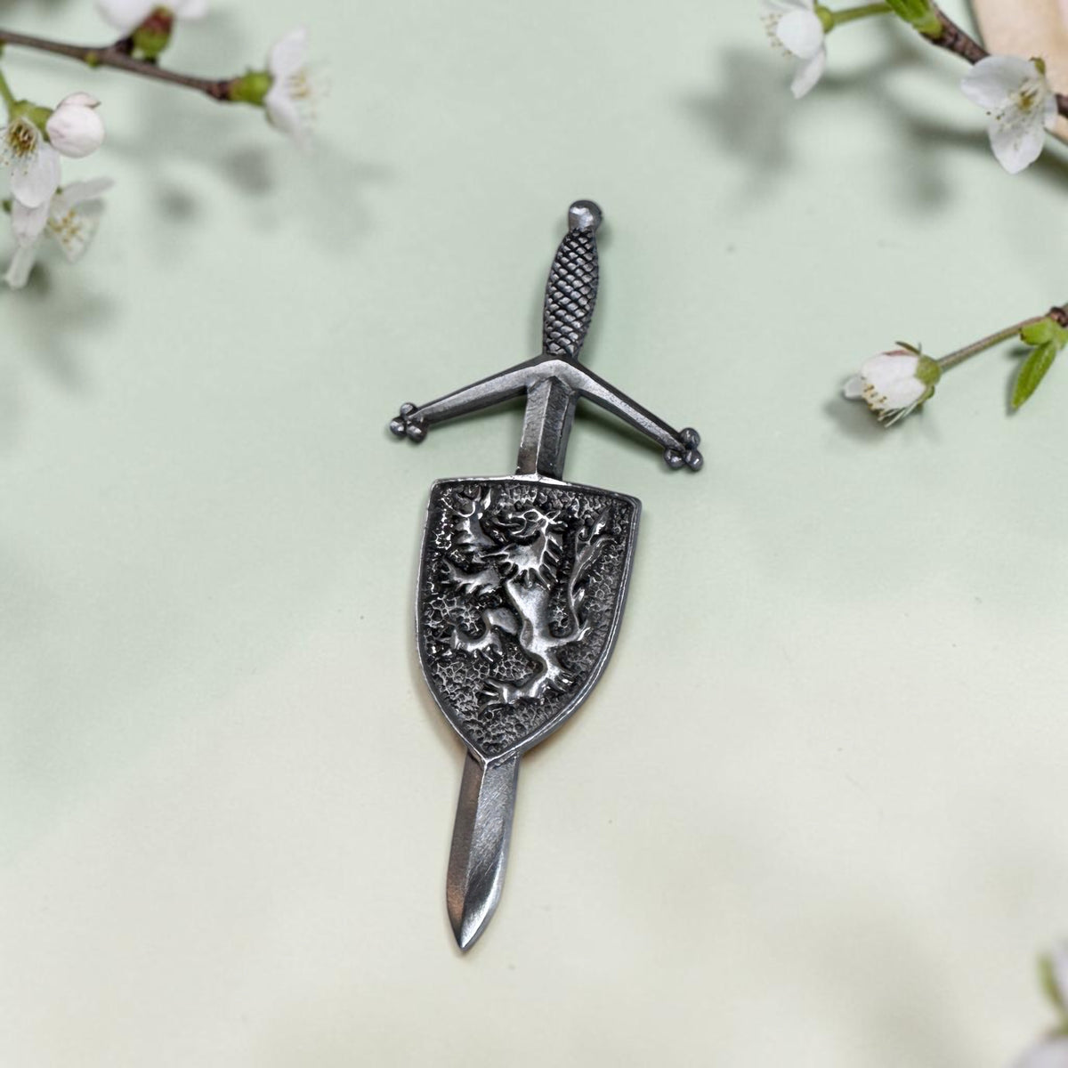 lion rampant and saltire kilt pin antique