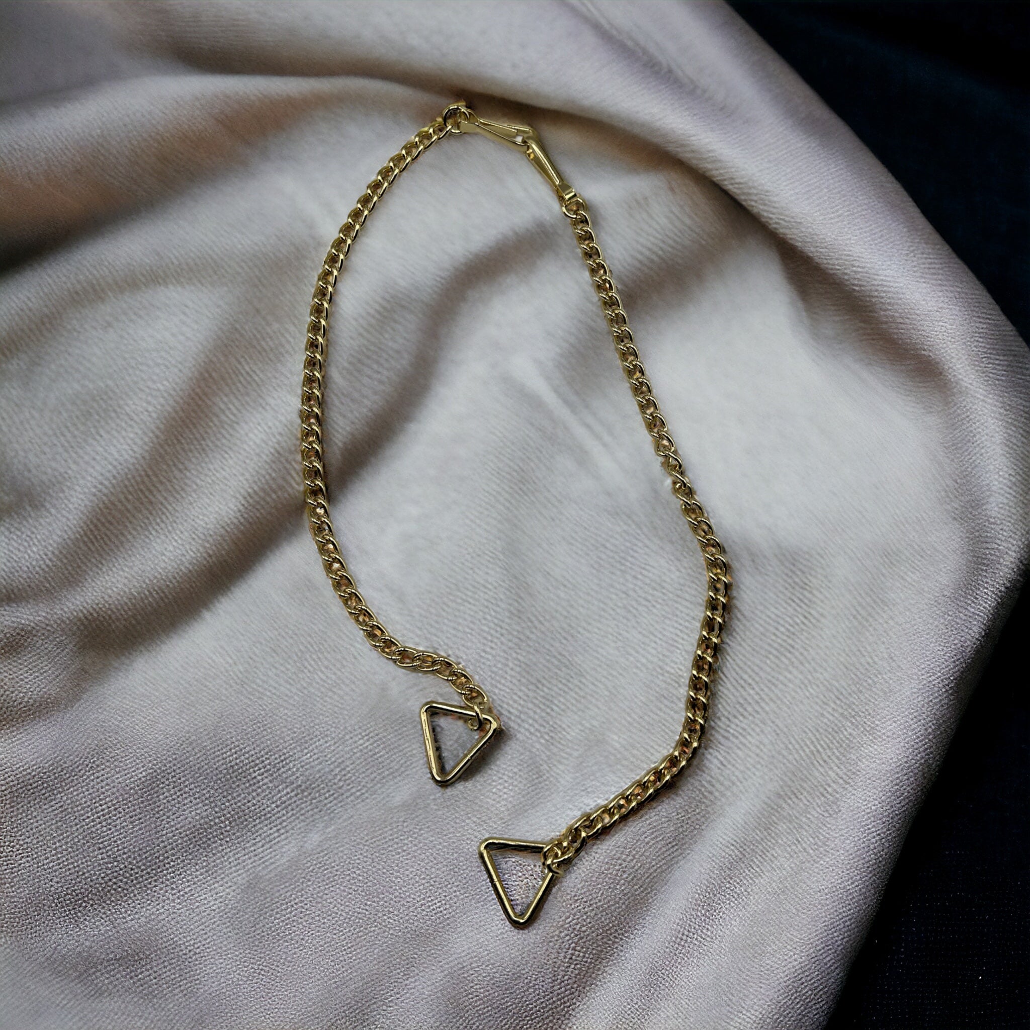 Traditional link sporran chain in gold finish  made by Margaret Morrison