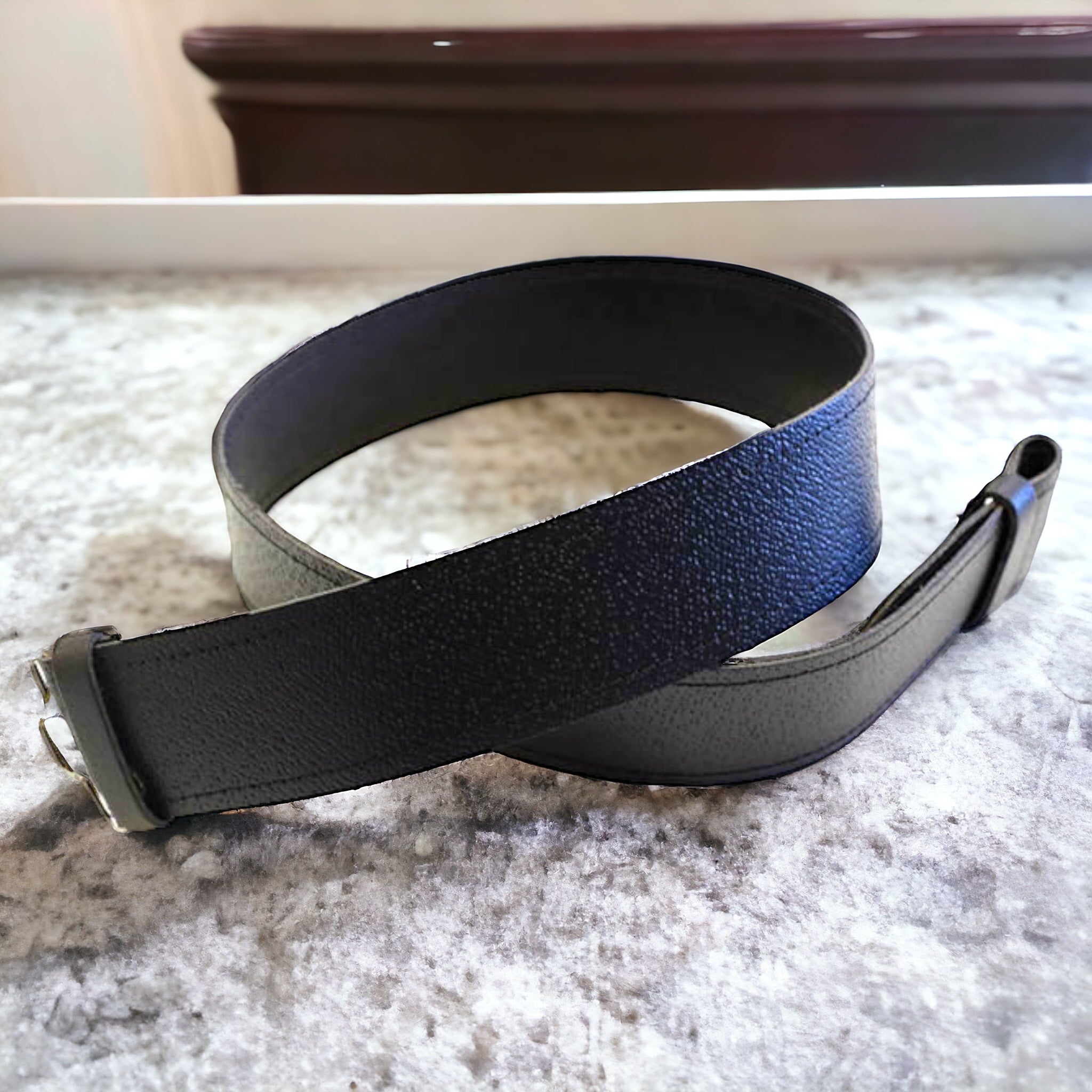 Adjustable Kilt Belt in leather with velcro