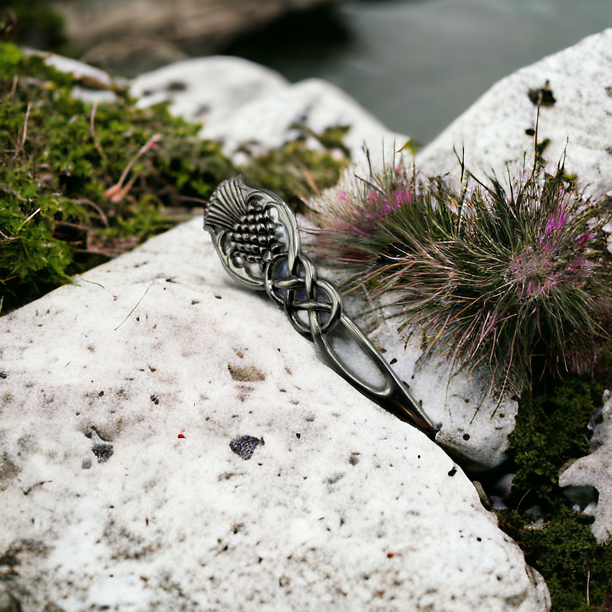 Scottish Interlaced Thistle Kilt Pin