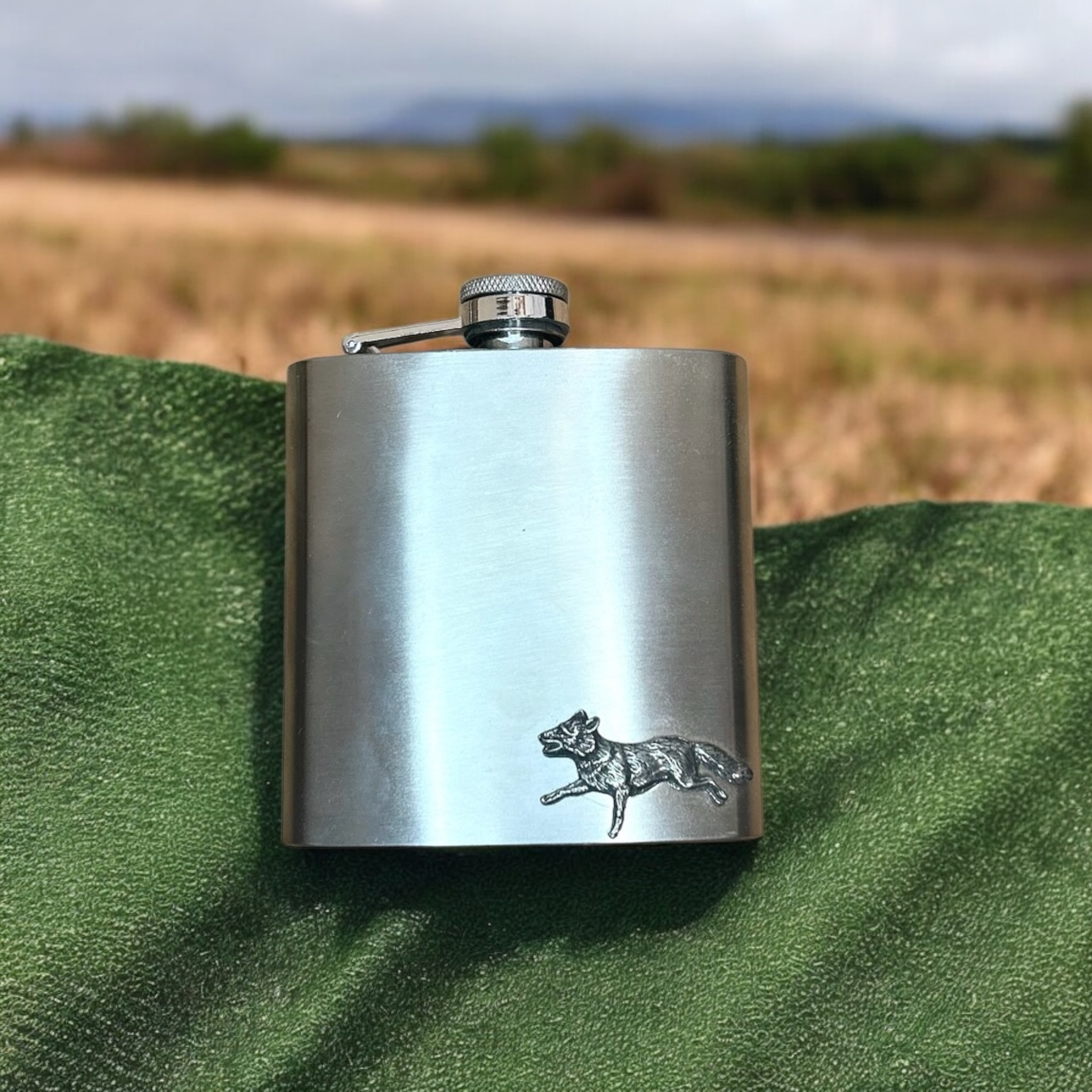 Stainless steel hip flask fox emblem